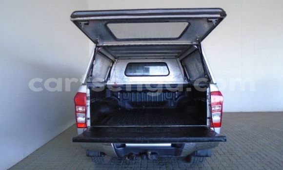 Nunua Ilio tumika Isuzu KB Blue Gari ndani ya Bulembu nchini Hhohho Nunua Ilio tumika Isuzu KB Blue Gari ndani ya Bulembu nchini Hhohho