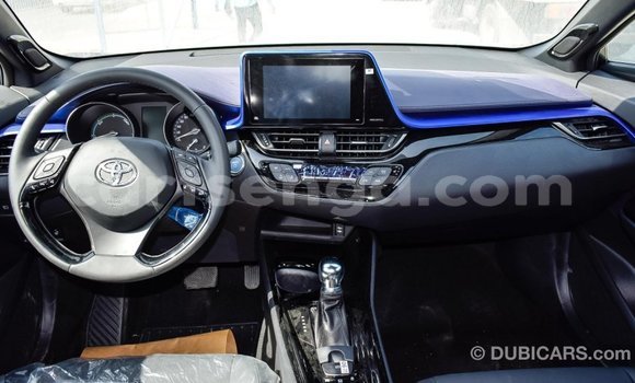 Acheter Import Voiture Toyota C-HR Autre à Import - Dubai, Hhohho Acheter Import Voiture Toyota C-HR Autre à Import - Dubai, Hhohho