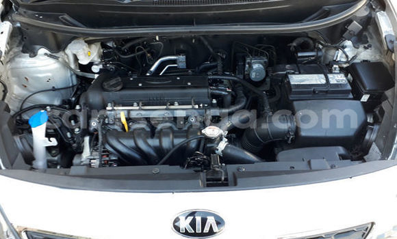 Nunua Ilio tumika Kia Rio Silver Gari ndani ya Hlatikulu nchini Wilaya ya Shiselweni Nunua Ilio tumika Kia Rio Silver Gari ndani ya Hlatikulu nchini Wilaya ya Shiselweni