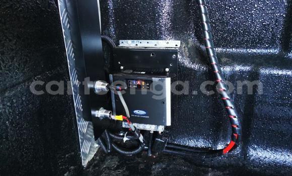 Buy Used Isuzu KB Beige Car in Import - Dubai in Hhohho Buy Used Isuzu KB Beige Car in Import - Dubai in Hhohho