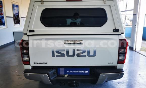 Buy Used Isuzu KB Beige Car in Import - Dubai in Hhohho Buy Used Isuzu KB Beige Car in Import - Dubai in Hhohho