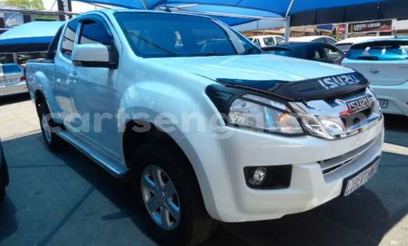 Acheter Occasion Voiture Isuzu KB Blanc à Ezulwini, Hhohho Acheter Occasion Voiture Isuzu KB Blanc à Ezulwini, Hhohho