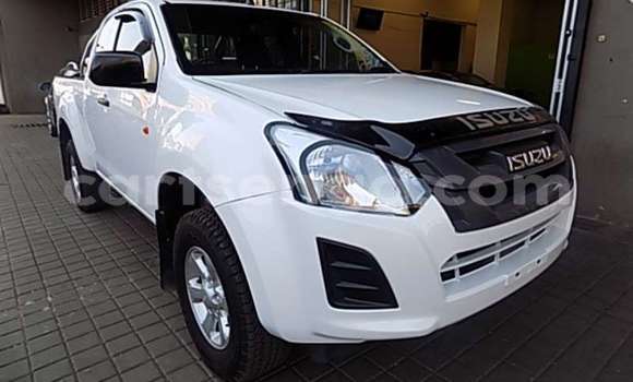 Nunua Ilio tumika Isuzu KB White Gari ndani ya Ezulwini nchini Hhohho Nunua Ilio tumika Isuzu KB White Gari ndani ya Ezulwini nchini Hhohho