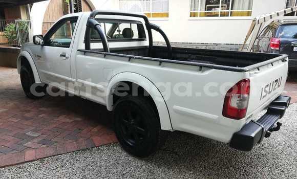 Acheter Occasion Voiture Isuzu KB Blanc à Ezulwini, Hhohho Acheter Occasion Voiture Isuzu KB Blanc à Ezulwini, Hhohho