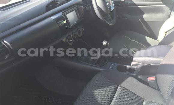 Acheter Occasion Voiture Toyota Hilux Blanc à Hlatikulu, Shiselweni District Acheter Occasion Voiture Toyota Hilux Blanc à Hlatikulu, Shiselweni District