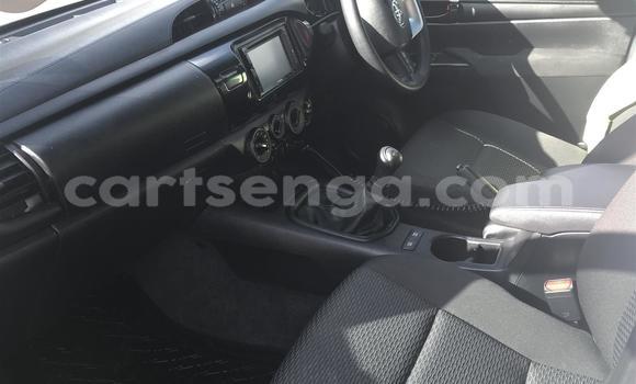 Acheter Occasion Voiture Toyota Hilux Blanc à Hlatikulu, Shiselweni District Acheter Occasion Voiture Toyota Hilux Blanc à Hlatikulu, Shiselweni District