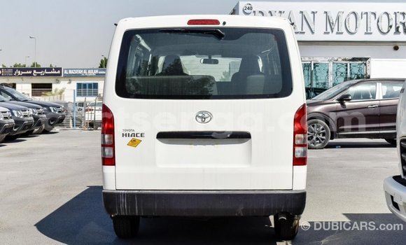 Acheter Import Voiture Toyota Hiace Blanc à Import - Dubai, Hhohho Acheter Import Voiture Toyota Hiace Blanc à Import - Dubai, Hhohho