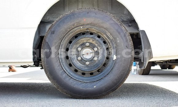 Acheter Import Voiture Toyota Hiace Blanc à Import - Dubai, Hhohho Acheter Import Voiture Toyota Hiace Blanc à Import - Dubai, Hhohho