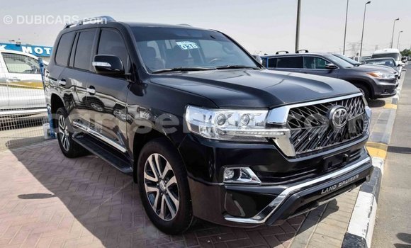Nunua Imported Toyota Land Cruiser Black Gari ndani ya Import - Dubai nchini Hhohho Nunua Imported Toyota Land Cruiser Black Gari ndani ya Import - Dubai nchini Hhohho