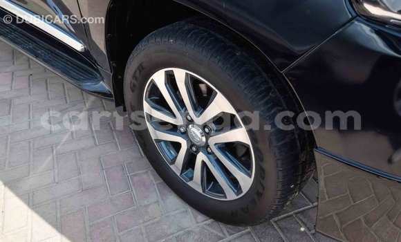 Nunua Imported Toyota Land Cruiser Black Gari ndani ya Import - Dubai nchini Hhohho Nunua Imported Toyota Land Cruiser Black Gari ndani ya Import - Dubai nchini Hhohho