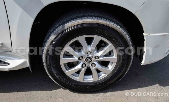 Buy Import Toyota Land Cruiser White Car in Import - Dubai in Hhohho Buy Import Toyota Land Cruiser White Car in Import - Dubai in Hhohho
