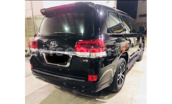 Buy Import Toyota Land Cruiser Black Car in Import - Dubai in Hhohho Buy Import Toyota Land Cruiser Black Car in Import - Dubai in Hhohho