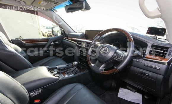 Acheter Import Voiture Lexus LX Blanc à Import - Dubai, Hhohho Acheter Import Voiture Lexus LX Blanc à Import - Dubai, Hhohho
