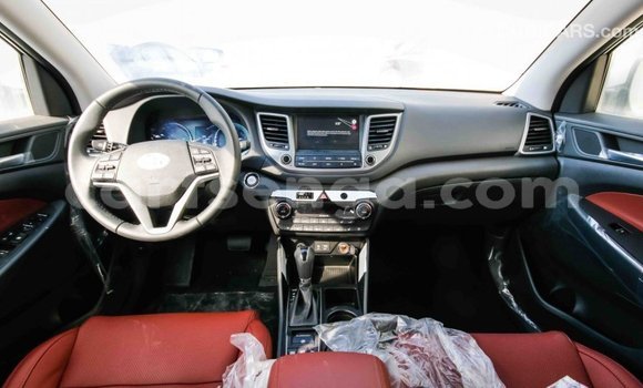 Nunua Imported Hyundai Tucson White Gari ndani ya Import - Dubai nchini Hhohho Nunua Imported Hyundai Tucson White Gari ndani ya Import - Dubai nchini Hhohho