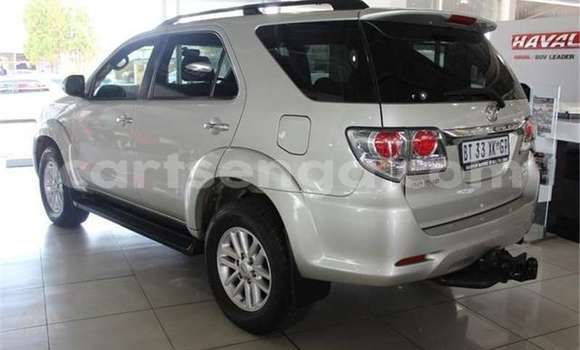 Acheter Occasion Voiture Toyota Hilux Gris à Ezulwini, Hhohho Acheter Occasion Voiture Toyota Hilux Gris à Ezulwini, Hhohho