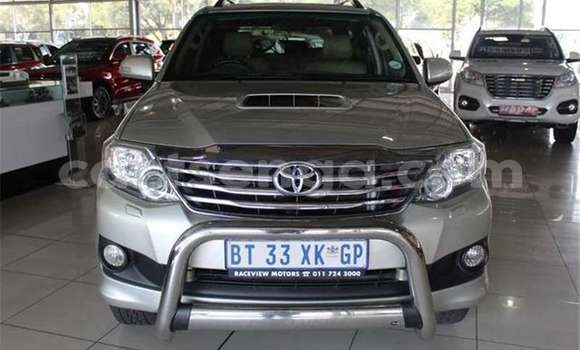 Acheter Occasion Voiture Toyota Hilux Gris à Ezulwini, Hhohho Acheter Occasion Voiture Toyota Hilux Gris à Ezulwini, Hhohho