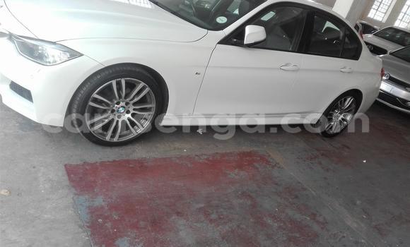Acheter Occasion Voiture BMW 3–Series Blanc à Ezulwini, Hhohho Acheter Occasion Voiture BMW 3–Series Blanc à Ezulwini, Hhohho