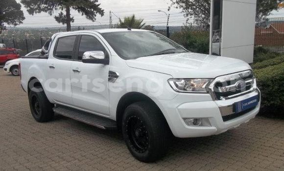 Nunua Ilio tumika Ford Ranger White Gari ndani ya Ezulwini nchini Hhohho Nunua Ilio tumika Ford Ranger White Gari ndani ya Ezulwini nchini Hhohho