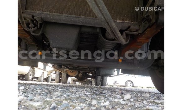 Acheter Import Utilitaire Isuzu Bighorn Blanc à Import - Dubai, Hhohho Acheter Import Utilitaire Isuzu Bighorn Blanc à Import - Dubai, Hhohho