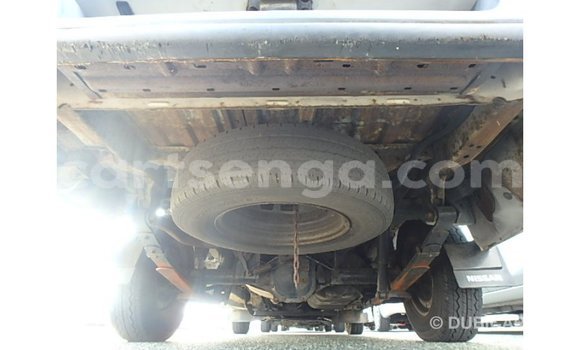 Acheter Import Voiture Nissan Caravan Blanc à Import - Dubai, Hhohho Acheter Import Voiture Nissan Caravan Blanc à Import - Dubai, Hhohho