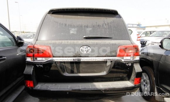 Nunua Imported Toyota Land Cruiser Black Gari ndani ya Import - Dubai nchini Hhohho Nunua Imported Toyota Land Cruiser Black Gari ndani ya Import - Dubai nchini Hhohho