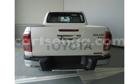 Buy Import Toyota Hilux White Car in Import - Dubai in Hhohho Buy Import Toyota Hilux White Car in Import - Dubai in Hhohho