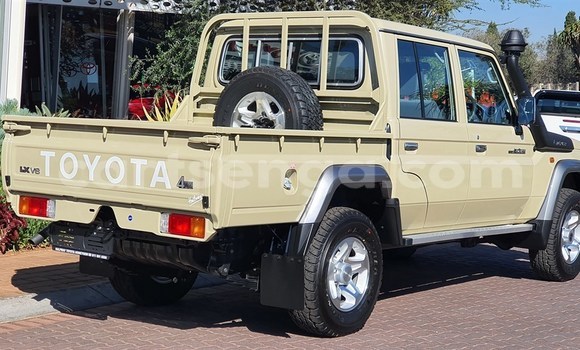 Buy Used Toyota Land Cruiser Other Car in Matsapha in Manzini Buy Used Toyota Land Cruiser Other Car in Matsapha in Manzini