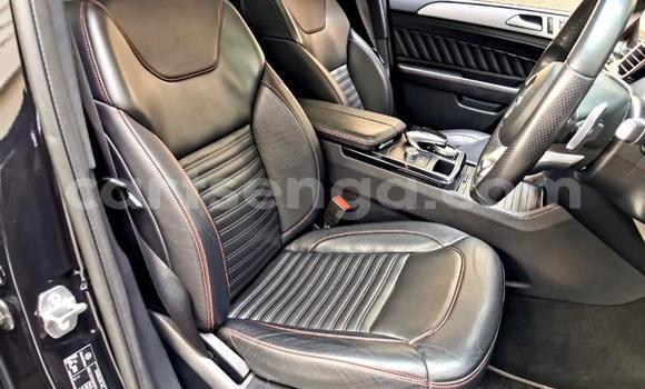 Nunua Ilio tumika Mercedes‒Benz GLE Black Gari ndani ya Big Bend nchini Lubombo Nunua Ilio tumika Mercedes‒Benz GLE Black Gari ndani ya Big Bend nchini Lubombo