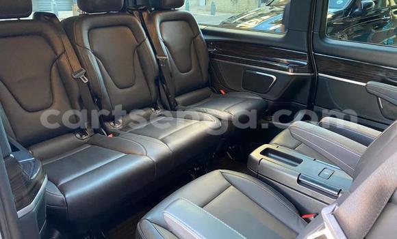 Nunua Ilio tumika Mercedes‒Benz Viano Black Gari ndani ya Big Bend nchini Lubombo Nunua Ilio tumika Mercedes‒Benz Viano Black Gari ndani ya Big Bend nchini Lubombo