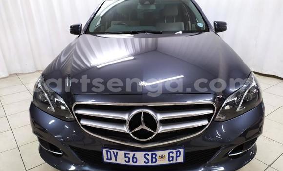 Nunua Ilio tumika Mercedes‒Benz E–Class Silver Gari ndani ya Big Bend nchini Lubombo Nunua Ilio tumika Mercedes‒Benz E–Class Silver Gari ndani ya Big Bend nchini Lubombo