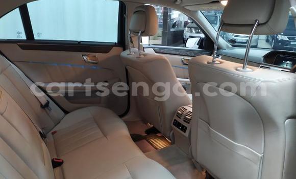 Nunua Ilio tumika Mercedes‒Benz E–Class Silver Gari ndani ya Big Bend nchini Lubombo Nunua Ilio tumika Mercedes‒Benz E–Class Silver Gari ndani ya Big Bend nchini Lubombo