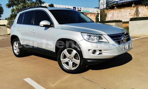 Acheter Occasion Voiture Volkswagen Touareg Rouge à Big Bend, Lubombo Acheter Occasion Voiture Volkswagen Touareg Rouge à Big Bend, Lubombo
