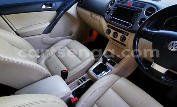 Acheter Occasion Voiture Volkswagen Touareg Rouge à Big Bend, Lubombo Acheter Occasion Voiture Volkswagen Touareg Rouge à Big Bend, Lubombo