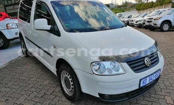 Nunua Ilio tumika Volkswagen Caddy White Gari ndani ya Bhunya nchini Manzini