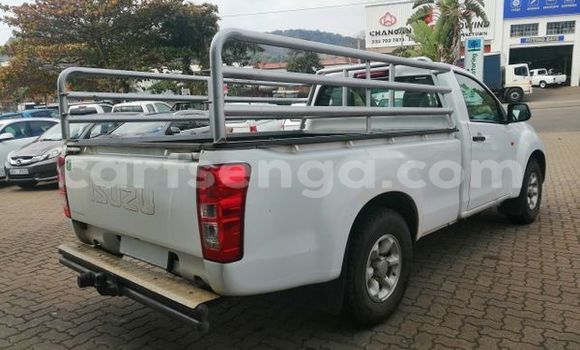 Buy Used Isuzu KB White Car in Big Bend in Lubombo District Buy Used Isuzu KB White Car in Big Bend in Lubombo District