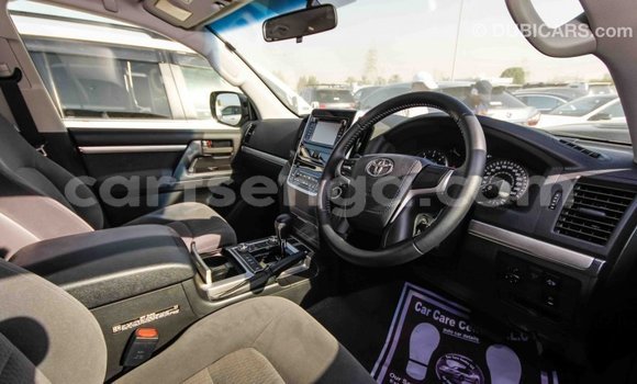 Buy Import Toyota Land Cruiser Black Car in Import - Dubai in Hhohho Buy Import Toyota Land Cruiser Black Car in Import - Dubai in Hhohho