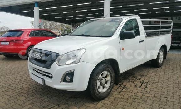 Buy Used Isuzu KB White Car in Big Bend in Lubombo District Buy Used Isuzu KB White Car in Big Bend in Lubombo District
