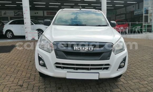 Buy Used Isuzu KB White Car in Big Bend in Lubombo District Buy Used Isuzu KB White Car in Big Bend in Lubombo District