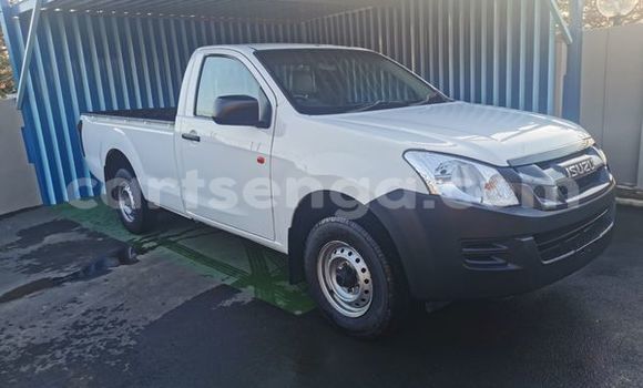 Nunua Ilio tumika Isuzu KB White Gari ndani ya Big Bend nchini Wilaya ya Lubombo Nunua Ilio tumika Isuzu KB White Gari ndani ya Big Bend nchini Wilaya ya Lubombo