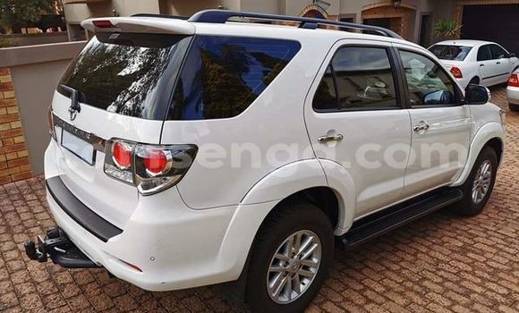 Buy Used Toyota Fortuner White Car in Big Bend in Lubombo District Buy Used Toyota Fortuner White Car in Big Bend in Lubombo District
