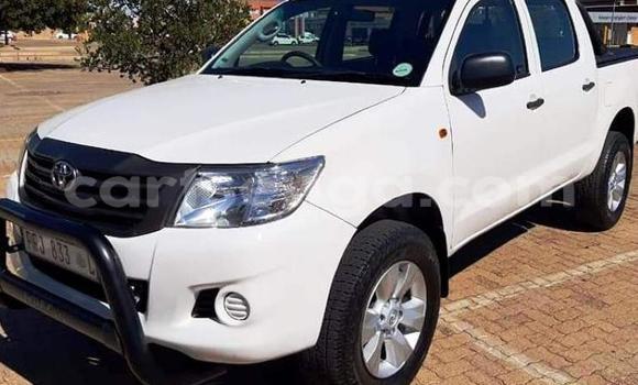 Buy Used Toyota Hilux White Car in Big Bend in Lubombo Buy Used Toyota Hilux White Car in Big Bend in Lubombo