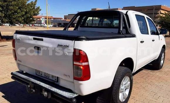 Buy Used Toyota Hilux White Car in Big Bend in Lubombo Buy Used Toyota Hilux White Car in Big Bend in Lubombo