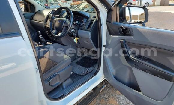 Nunua Ilio tumika Ford Ranger White Gari ndani ya Big Bend nchini Lubombo Nunua Ilio tumika Ford Ranger White Gari ndani ya Big Bend nchini Lubombo