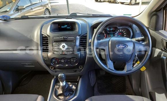 Nunua Ilio tumika Ford Ranger White Gari ndani ya Big Bend nchini Lubombo Nunua Ilio tumika Ford Ranger White Gari ndani ya Big Bend nchini Lubombo