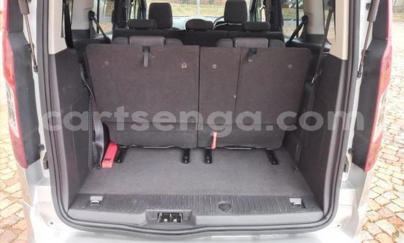 Nunua Ilio tumika Ford Granada Silver Gari ndani ya Big Bend nchini Lubombo Nunua Ilio tumika Ford Granada Silver Gari ndani ya Big Bend nchini Lubombo