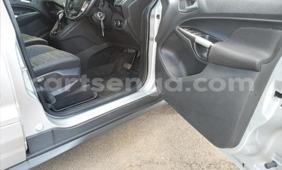 Nunua Ilio tumika Ford Granada Silver Gari ndani ya Big Bend nchini Lubombo Nunua Ilio tumika Ford Granada Silver Gari ndani ya Big Bend nchini Lubombo