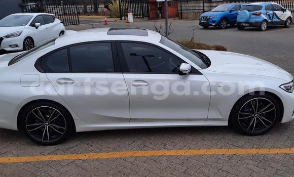 Nunua Ilio tumika BMW 3–Series Silver Gari ndani ya Big Bend nchini Lubombo Nunua Ilio tumika BMW 3–Series Silver Gari ndani ya Big Bend nchini Lubombo