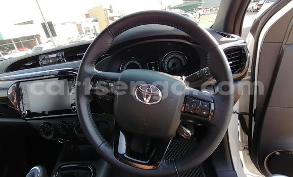 Nunua Ilio tumika Toyota Hilux White Gari ndani ya Big Bend nchini Lubombo Nunua Ilio tumika Toyota Hilux White Gari ndani ya Big Bend nchini Lubombo