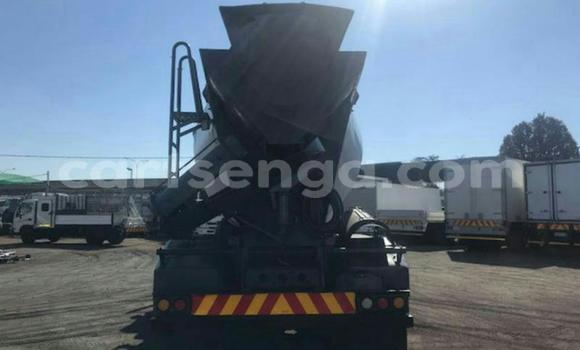 Buy Used Mercedes‒Benz V-klasse White Car in Big Bend in Lubombo District Buy Used Mercedes‒Benz V-klasse White Car in Big Bend in Lubombo District