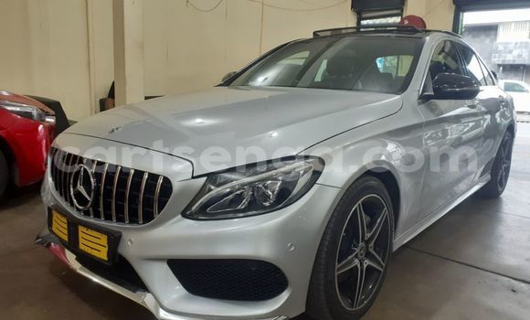 Nunua Ilio tumika Mercedes‒Benz C–Class Silver Gari ndani ya Big Bend nchini Lubombo Nunua Ilio tumika Mercedes‒Benz C–Class Silver Gari ndani ya Big Bend nchini Lubombo